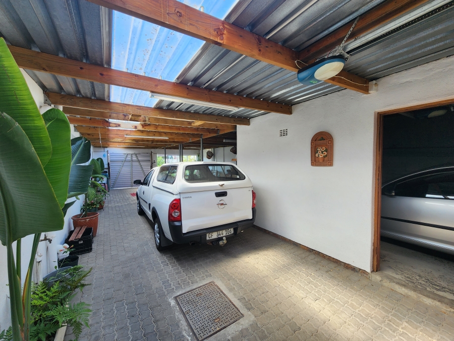 3 Bedroom Property for Sale in Devon Park Western Cape